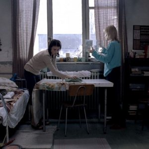 Una scena del film 4 Mesi, 3 Settimane e 2 Giorni