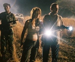 Brooke Langton con Dominic Purcell in una scena del film Primeval