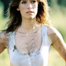 Brooke Langton in una scena del film Paura primordiale