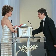 Cannes 2007, serata finale: la Fonda e Cristian Mungiu, Palma d'Oro per 4 Months, 3 Weeks And 2 Days