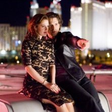 Eric Bana e Drew Barrymore in una scena di Le regole del gioco (Lucky You)
