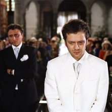 Jonathan Zaccai in una scena di Finchè nozze non ci separino