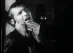 Una scena del film La terra