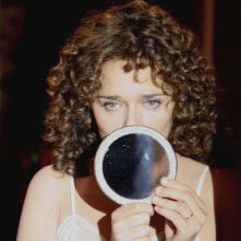 la magnetica Valeria Golino in una scena del film Il sole nero