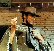 Clint Eastwood In Una Scena Di Per Un Pugno Di Dollari 42577