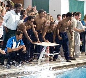 Bernie Mac, Terrence Howard, Brandon Fobbs, Evan Ross, Alphonso McAuley, Kevin Phillips e Nate Parker in una scena del film Pride