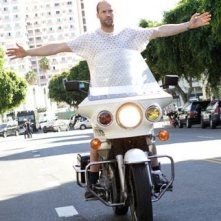 Jason Statham in una scena del film Crank