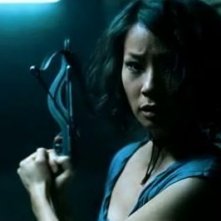 Lucy Liu in una scena dell'horror vampiresco Rise: Blood Hunter