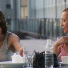 Anita Kravos e Dafne Porcari in una scena di Come l'ombra