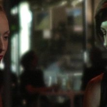 Anita Kravos e Dafne Porcari in una scena di Come l'ombra