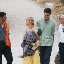 Michel Blanc, Emmanuelle Béart, Lorenzo Balducci e Sami Bouajila in una scena del dramma I testimoni