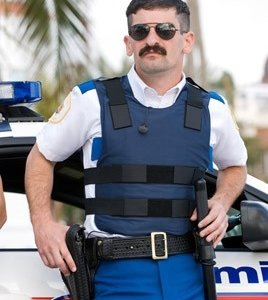 Robert Ben Garant in una scena di Reno 911!: Miami