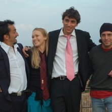 Christian Bisceglia, Nicola Savino, Corrado Fortuna e Elena Bouryka in una scena del film Agente Matrimoniale