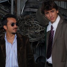 Nicola Savino insieme a Corrado Fortuna in una scena del film Agente Matrimoniale