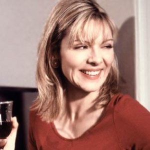 Kim Cattrall in una scena di Sex and the City, episodio Singles & Sposati