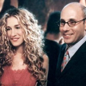 Willie Garson e Sarah Jessica Parker in una scena di Sex and the City, episodio Amore e sesso