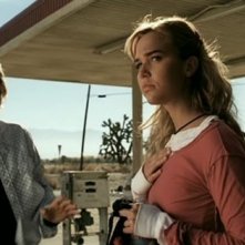 Derek Richardson e Arielle Kebbel in una scena del film Reeker