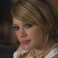Hilary Duff in una scena di Material Girls