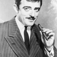John Astin è il fascinoso Gomez, capofamiglia de 'La famiglia Addams'