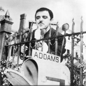 John Astin è il fascinoso Gomez, capofamiglia de 'La famiglia Addams'
