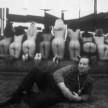 Tinto Brass sul set del film Paprika