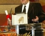 A Cannes il trionfatore è Michael Moore