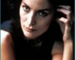 Una mamma per Carrie-Anne Moss