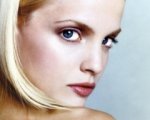Una serie tv per Mena Suvari