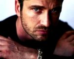 Gerard Butler approda su Nim's Island