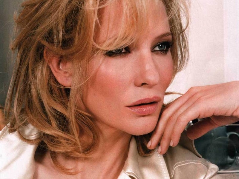 Wallpaper di una splendida e sexy Cate Blanchett