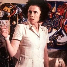 Amy Madigan in una scena del film Pollock