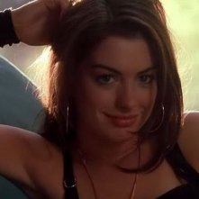 Anne Hathaway in una scena del film Havoc