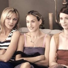 Cynthia Nixon, Sarah Jessica Parker, Kim Cattrall in una scena di Sex and the City, episodio Ti è piaciuto?