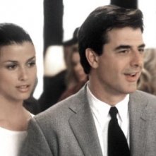 Chris Noth e Bridget Moynahan in una scena di Sex and the City, episodio C'è chi va e c'è chi viene