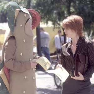 Cynthia Nixon è Miranda Hobbes in una scena di Sex and the City, episodio Il momento migliore, il momento peggiore