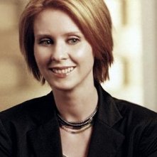 Cynthia Nixon  in una scena di Sex and the City, episodio La chiave della felicità