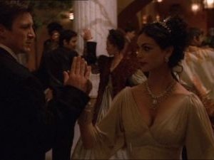 Morena Baccarin e Nathan Fillion in una scena di Firefly, episodio Bon-ton pericoloso