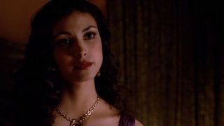 Morena Baccarin in una scena di Firefly, episodio Serenity