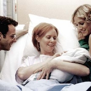 Sarah Jessica Parker, David Eigenberg e Cynthia Nixon in una scena di Sex and the City, episodio New York, anima mia