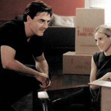 Sarah Jessica Parker e Chris Noth  in una scena di Sex and the City, episodio New York, anima mia