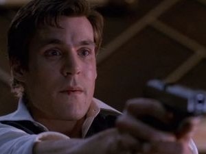 Sean Maher in una scena di Firefly, episodio Serenity