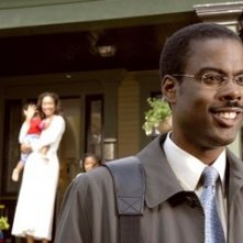 Chris Rock e Gina Torres in una scena del film Manuale d'infedeltà per uomini sposati