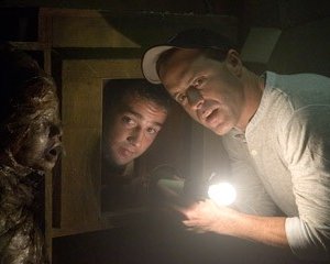 Il regista D.J. Caruso e Shia LaBeouf sul set del film Disturbia