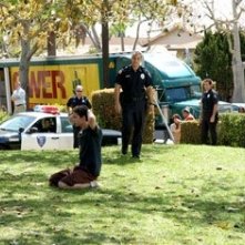 Jose Pablo Cantillo e Shia LaBeouf in una scena del film Disturbia