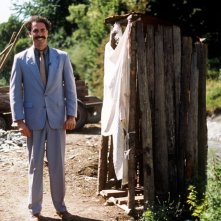 Sacha Baron Cohen nel ruolo di Borat