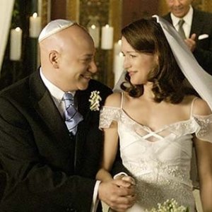 Evan Handler con Kristin Davis in una scena di Sex and the City, episodio La presa