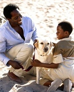 Harold Perrineau e Malcolm David Kelley nell'episodio 'Tabula rasa' della serie televisiva Lost