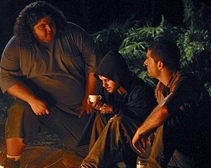 Jorge Garcia, Dominic Monaghan e Matthew Fox nell'episodio 'La falena' di Lost