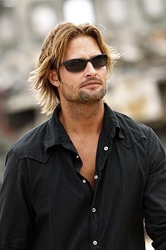 Josh Holloway nell'episodio 'La casa del Sol Levante' di Lost