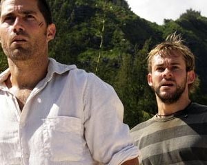 Matthew Fox e Dominic Monaghan nell'episodio 'Il coniglio bianco' di Lost